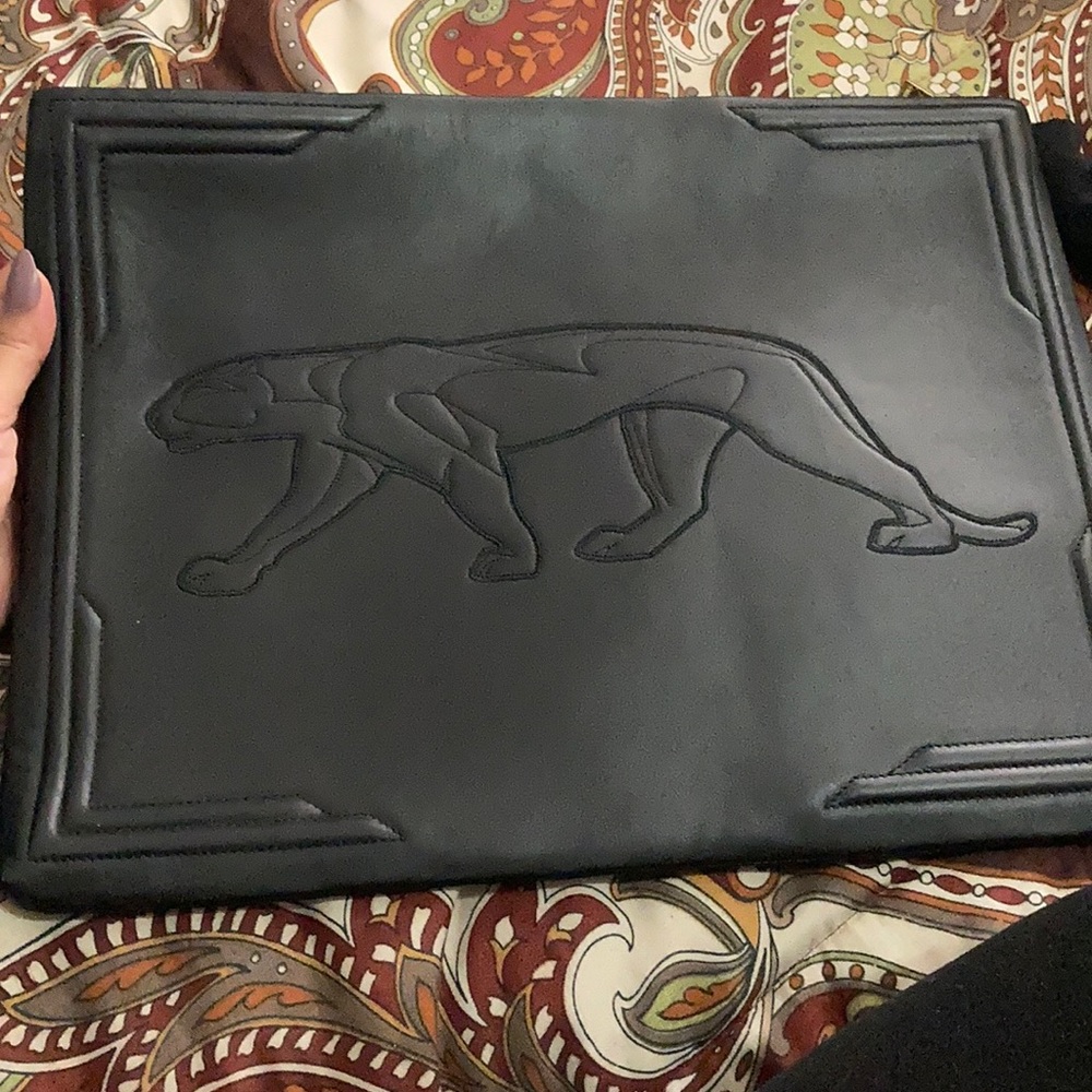 Luana iPad pouch